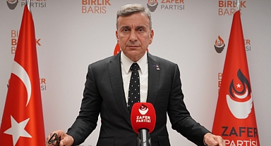 Zafer Partisi Sözcüsü Azmi Karamahmutoğlu 