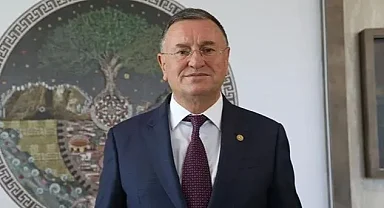 Lütfü Savaş CHP'den İhraç Edildi