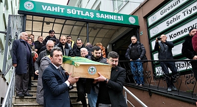 Tiyatro Oyuncusu Eray Aktaş Son Yolculuğu'na Uğurlandı