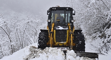 Ortahisar Belediyesi'nden Yoğun Kar Mesaisi