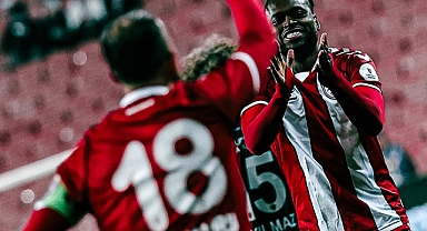 Samsunspor, Hatayspor'u Rahat Geçti