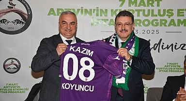 Başkan Genç, İftarda Artvinlilerle Buluştu