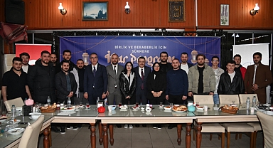 Başkan Genç, Sürmene Belediyesi'nin İftar Programına Katıldı