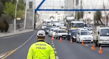 Kurban Bayramı'nda Trafik Alarmı: 1485 Radar ve 68 Bin Personel Görevde!