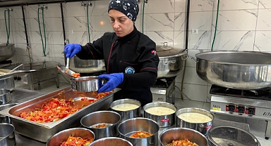 Ortahisar Belediyesi'nden İhtiyaç Sahiplerine Sıcak Yemek Desteği