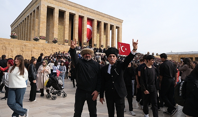MTP Lideri Ahmet Yılmaz'a Anıtkabir'de Yoğun İlgi