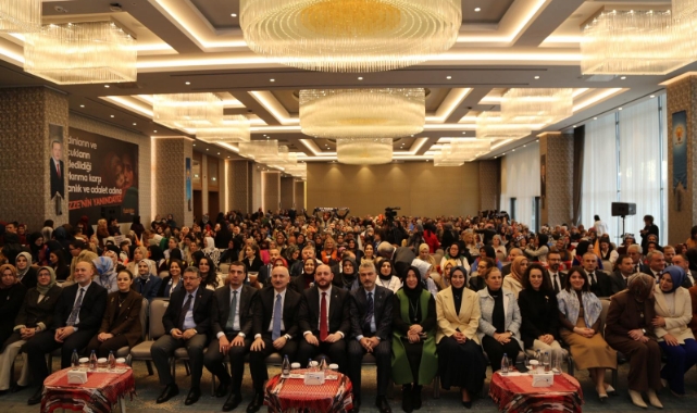 AK Parti Trabzon'da Kadın Kolları Buluşması: 