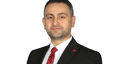 Saadet Partili Burak Turhan 