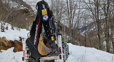 Trabzon Büyükşehir Belediyesi'nin Karla Mücadelesi Sürüyor