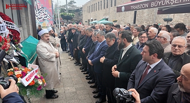 Yomra Belediye Başkanı Mustafa Bıyık'ın Halası Esma Ayaz Son Yolculuğuna Uğurlandı