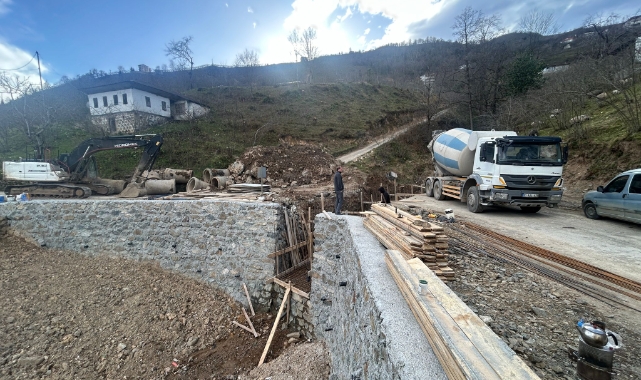 Trabzon Büyükşehir Belediyesi Ulaşın Altyapısını Güçlendirmeye Devam Ediyor