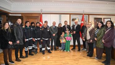 Başkan Genç, Belediye Personeliyle Bayramlaştı