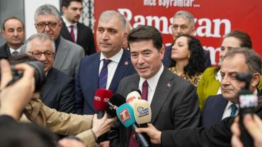 Başkan Kaya’dan Bayramda Sert Çıkış: “Ekrem İmamoğlu’nun Posterine Bile Tahammül Edilemiyor”