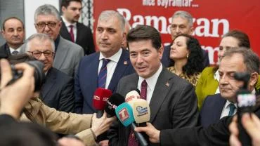 Başkan Kaya’dan Bayramda Sert Çıkış: “Ekrem İmamoğlu’nun Posterine Bile Tahammül Edilemiyor”