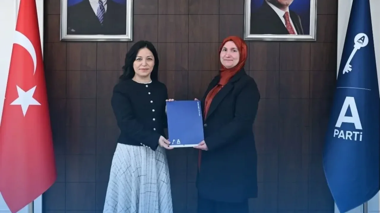 Anahtar Parti Trabzon Kadın Kolları Başkanlığı'na Elif Ayşe Keleş Atandı