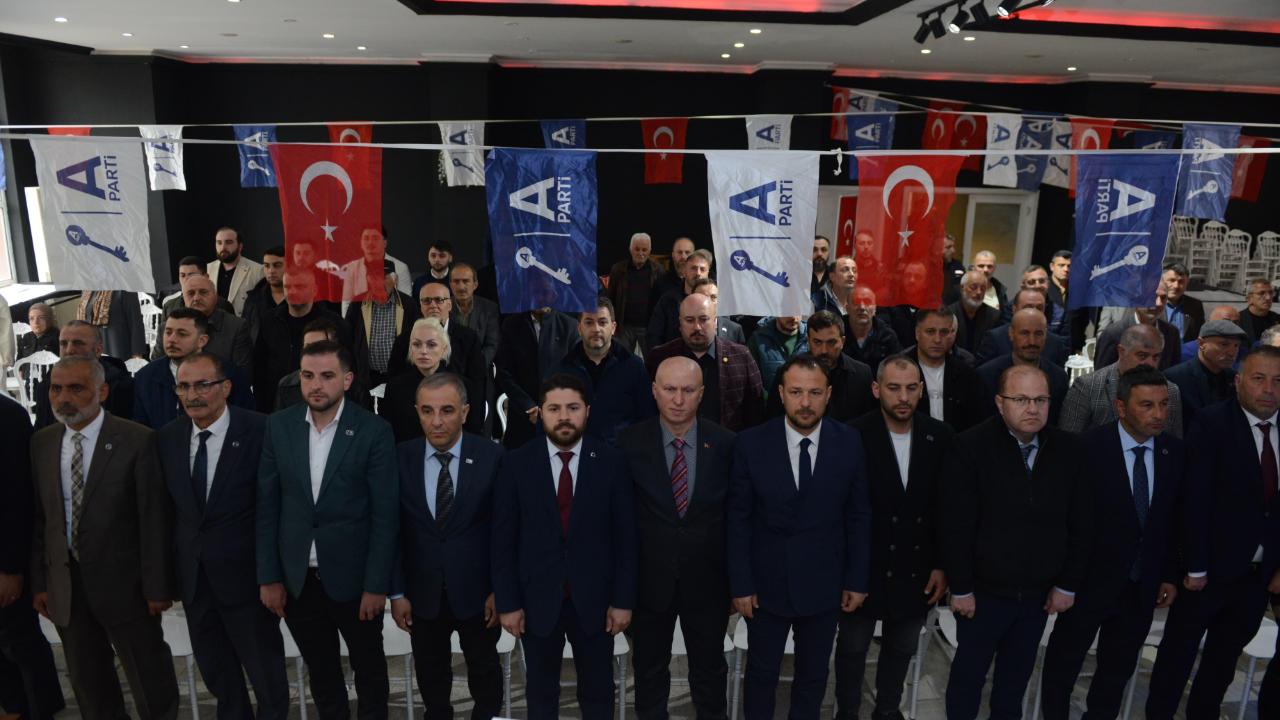 Anahtar Parti'den Dernekpazarı Çıkarması