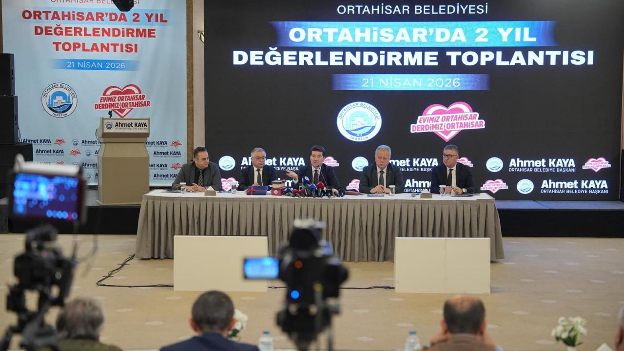 Başkan Kaya Ortahisar Belediyesi'nin 2 Yılını Gazetecilerle Paylaştı