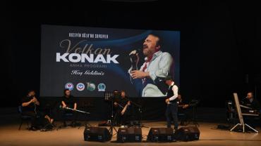 Volkan Konak KTÜ AKM'de Konserle Anıldı