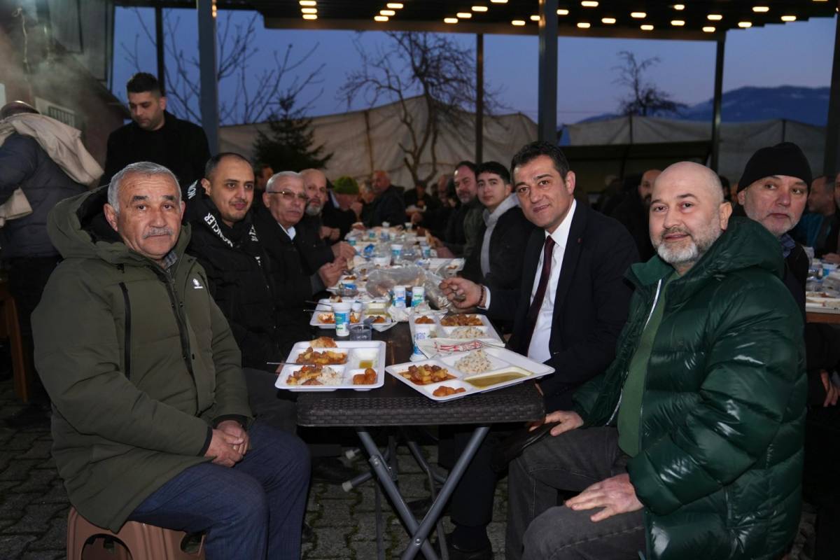 Başkan Köse Vatandaşlarla İftar Sofralarında Buluşuyor