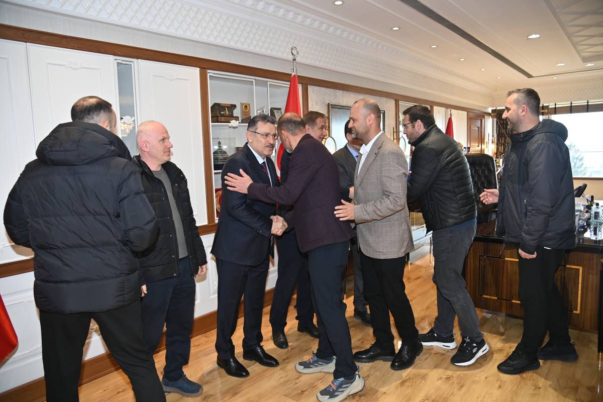 Başkan Genç, Belediye Personeliyle Bayramlaştı