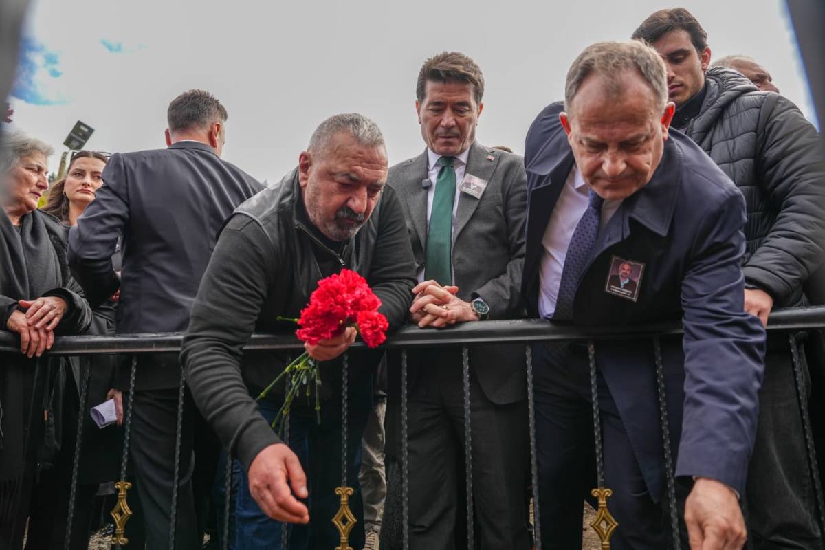 Sevenleri Volkan Konak'ı Vefatının 1Yıl Dönümünde Unutmadı