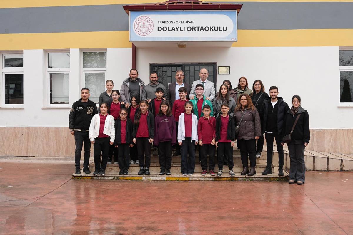 Ortahisar’dan Kırsaldaki Okullara Dev Destek: 1000 Kitapla Geleceğe Işık Oldular!