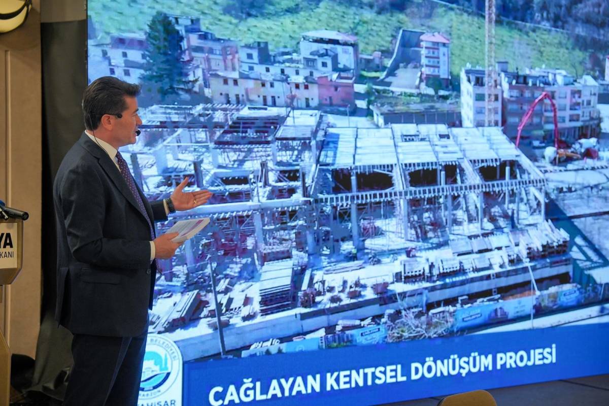 Başkan Kaya Ortahisar Belediyesi'nin 2 Yılını Gazetecilerle Paylaştı