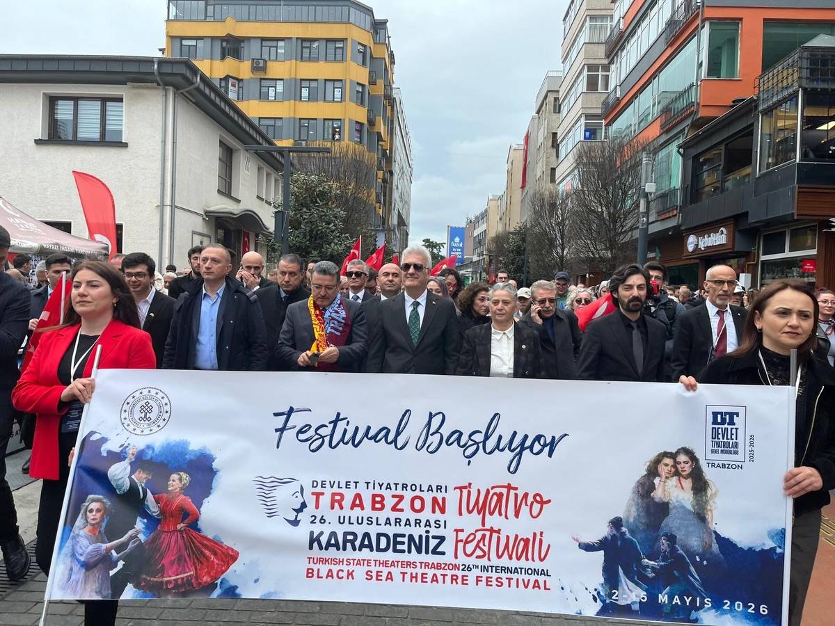 Trabzon’da Kültür ve Sanat Rüzgarı: 26. Tiyatro Festivali Coşkuyla Başladı
